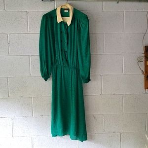 Breli original greenwith black dots